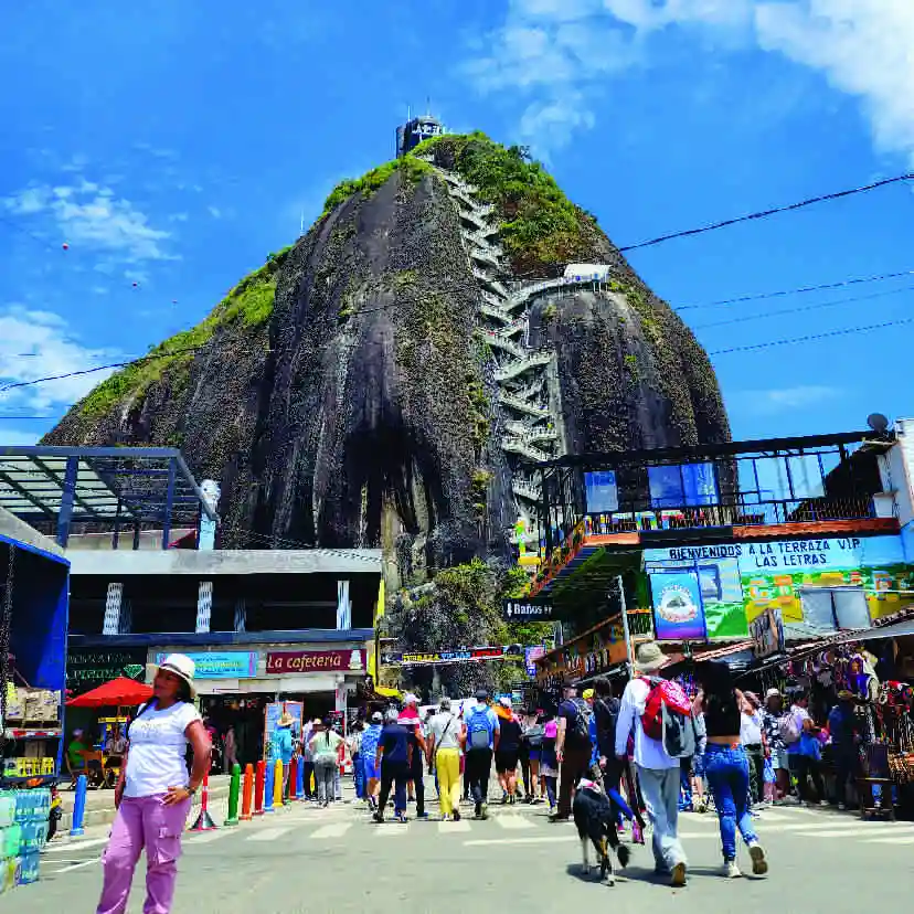 Tour Guatapé y Piedra del Peñol